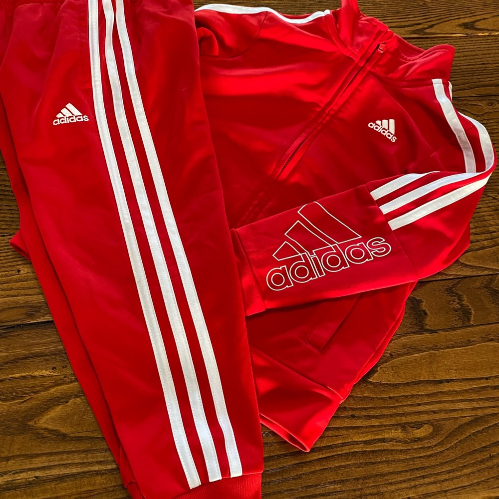 Adidas tracksuit size 4